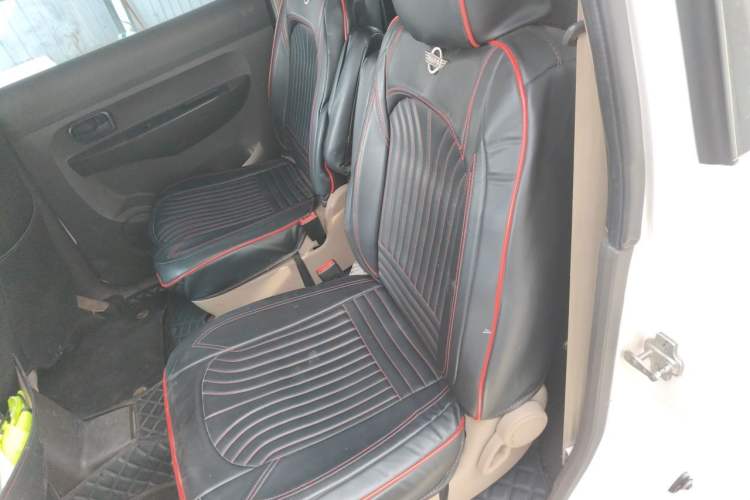 Used Wuling Hongguang 2014 1.5L S Standard Version Left Rear Seat
