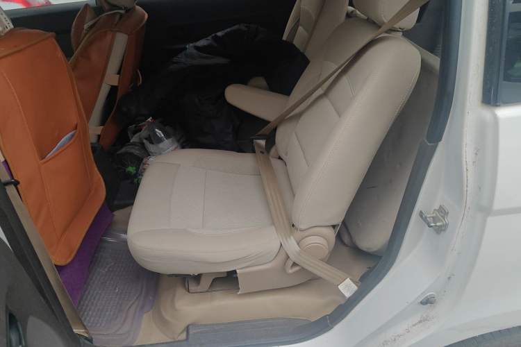 Used Wuling Hongguang 2014 1.5L S Standard Version Left Rear Seat