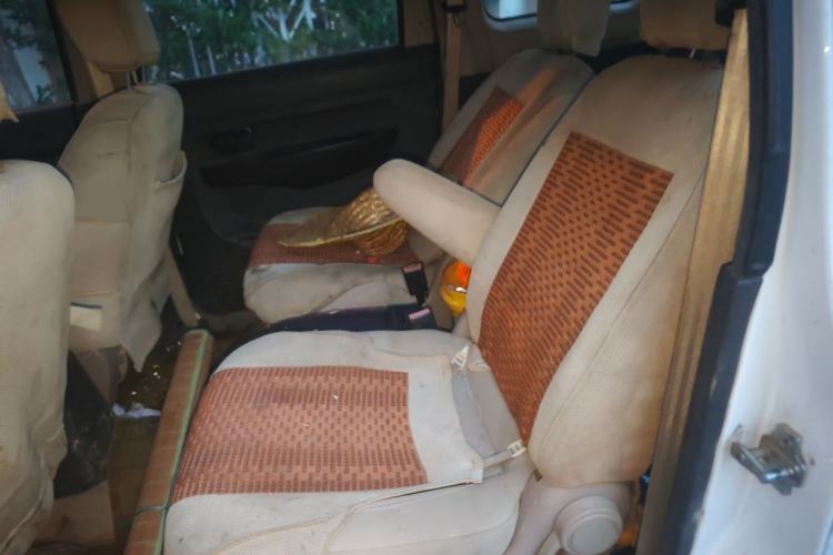 Used Wuling Hongguang 2014 1.5L S Standard Version Left Rear Seat