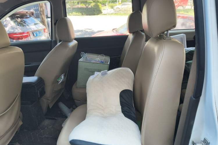 Used Wuling Hongguang 2014 1.5L S Standard Version Left Rear Seat