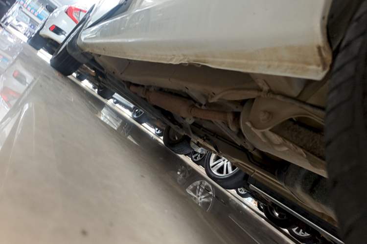 Used Wuling Hongguang 2014 1.5L S Standard Version Left Side Sill