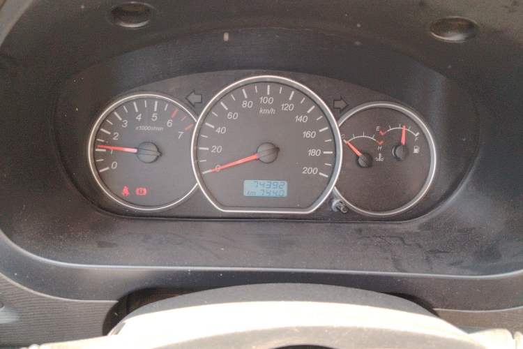 Used Wuling Hongguang 2014 1.5L S Standard Version Odometer Close Up