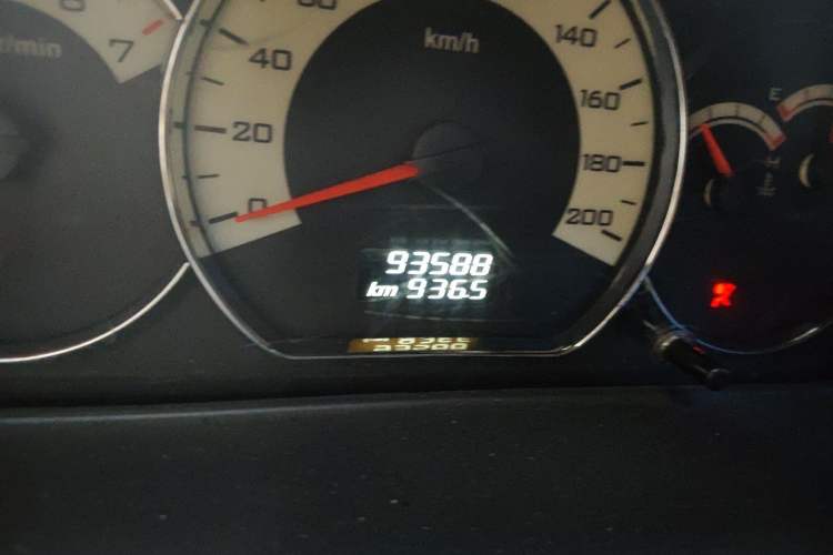 Used Wuling Hongguang 2014 1.2L S Standard Version China IV Standard Odometer Close Up