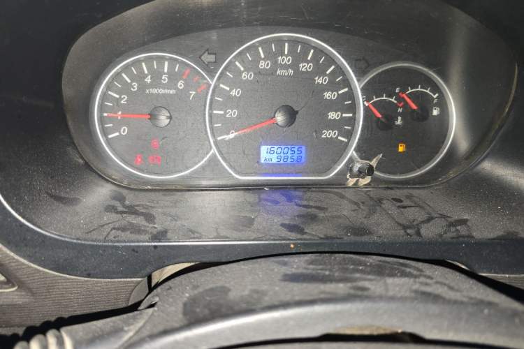 Used Wuling Hongguang 2014 1.5L S Standard Version Odometer Close Up
