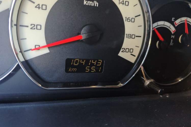 Used Wuling Hongguang 2014 1.5L S Comfort Model Odometer Close Up