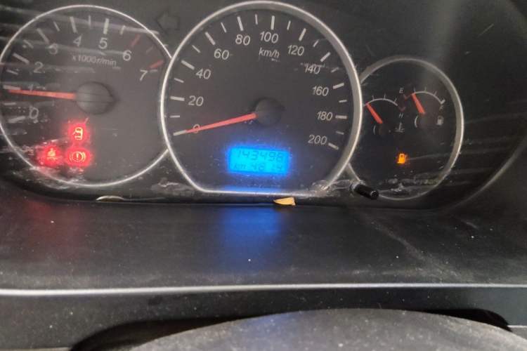 Used Wuling Hongguang 2014 1.5L S Standard Version Odometer Close Up