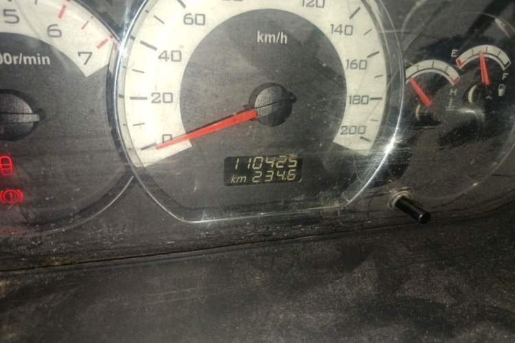 Used Wuling Hongguang 2014 1.2L S Comfort Model China IV Odometer Close Up
