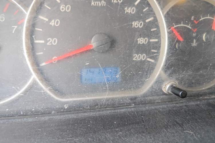 Used Wuling Hongguang 2014 1.2L S Standard Version China IV Standard Odometer Close Up