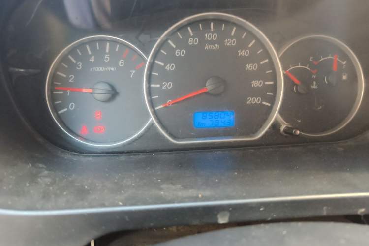 Used Wuling Hongguang 2014 1.5L S Standard Version Odometer Close Up