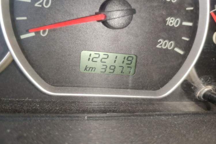 Used Wuling Hongguang 2014 1.5L Base Version Odometer Close Up