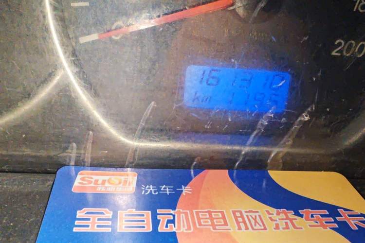 Used Wuling Hongguang 2014 1.5L S Standard Version Odometer Close Up