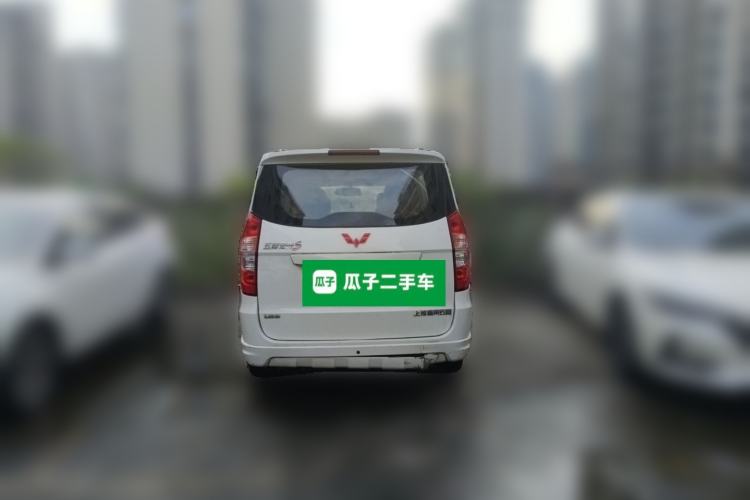 Used Wuling Hongguang 2014 1.5L S Standard Version Rear