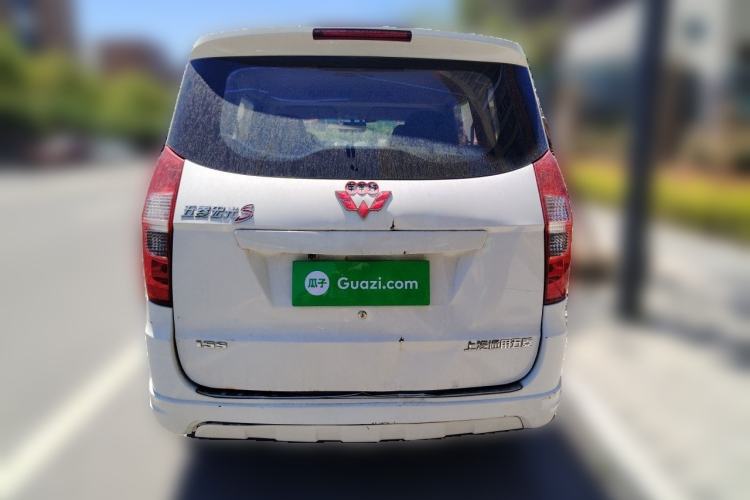 Used Wuling Hongguang 2014 1.5L S Standard Version Rear