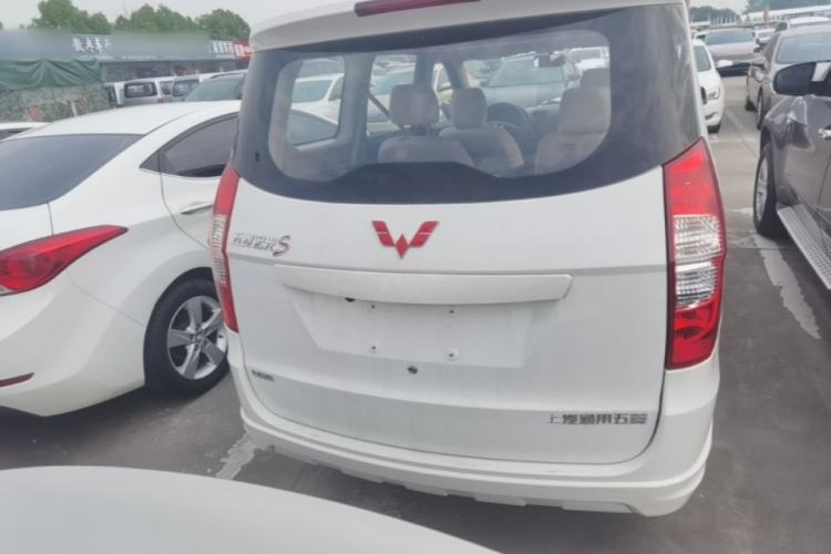 Used Wuling Hongguang 2014 1.5L S Standard Version Rear