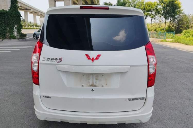 Used Wuling Hongguang 2014 1.5L S Standard Version Rear