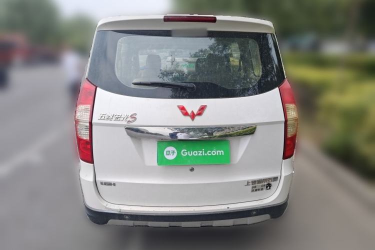 Used Wuling Hongguang 2014 1.5L S Luxury Model Rear