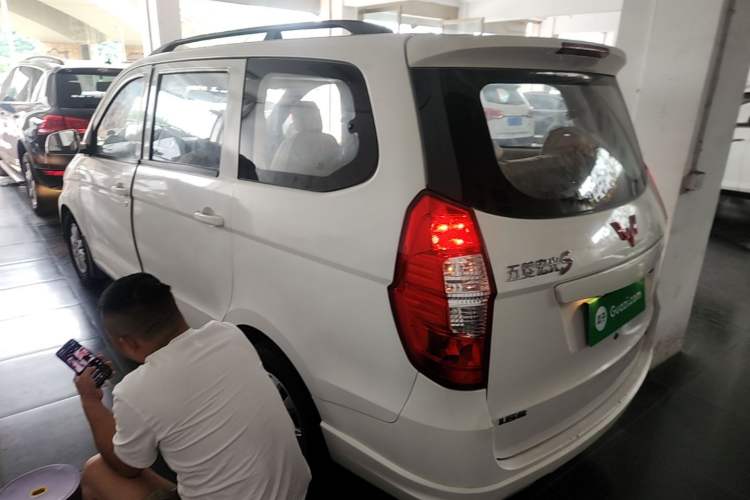 Used Wuling Hongguang 2014 1.5L S Standard Version Rear Left 45 Deg