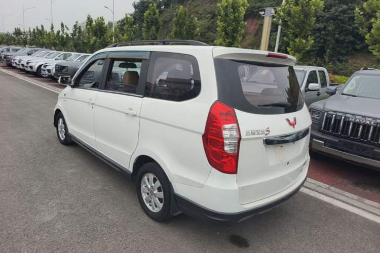 Used Wuling Hongguang 2014 1.5L S Comfort Model Rear Left 45 Deg