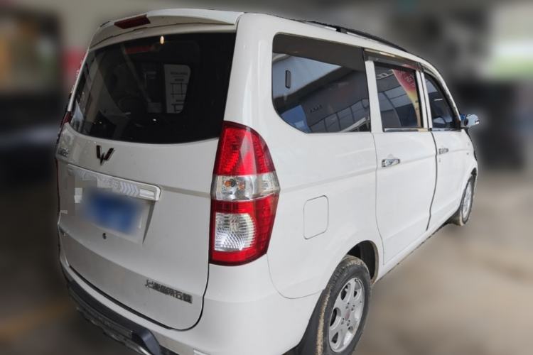 Used Wuling Hongguang 2014 1.5L S Luxury Model Rear Right 45 Deg