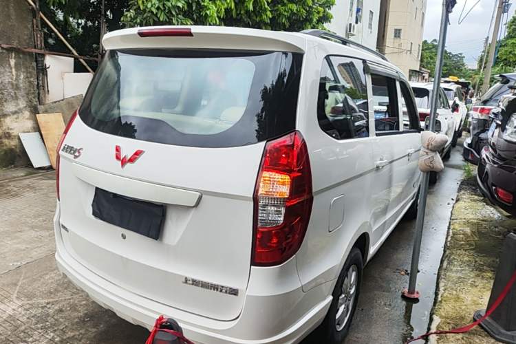 Used Wuling Hongguang 2014 1.5L S Standard Version Rear Right 45 Deg
