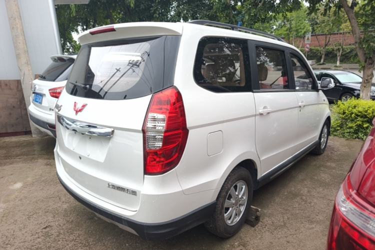 Used Wuling Hongguang 2014 1.5L S Comfort Model Rear Right 45 Deg