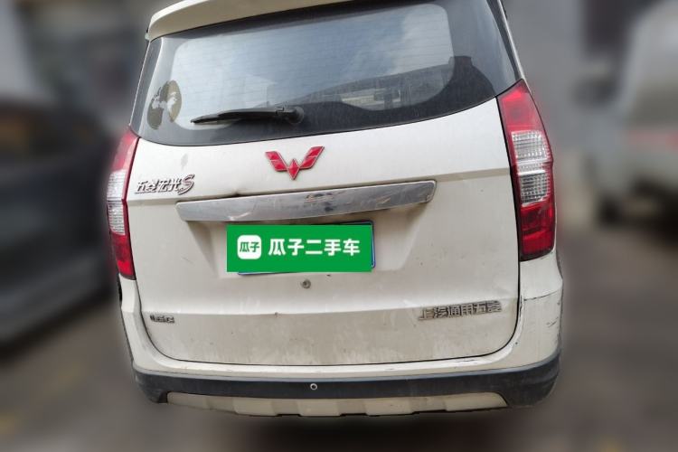 Used Wuling Hongguang 2014 1.5L S Standard Version Rear