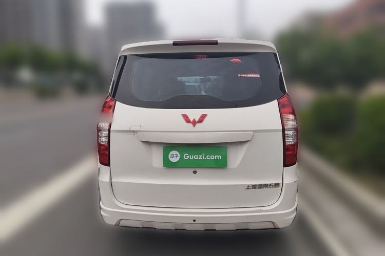 Used Wuling Hongguang 2014 1.5L S Standard Version Rear