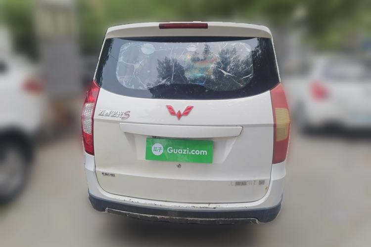 Used Wuling Hongguang 2014 1.5L S Standard Version Rear