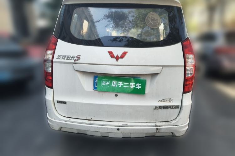 Used Wuling Hongguang 2014 1.5L S Standard Version Rear