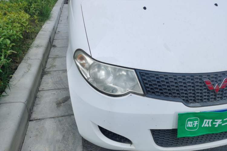Used Wuling Hongguang 2014 1.2L Base Model China IV Right Front Headlight