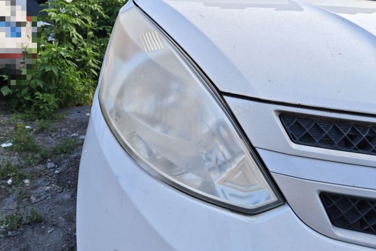Used Wuling Hongguang 2014 1.5L S Comfort Model Right Front Headlight