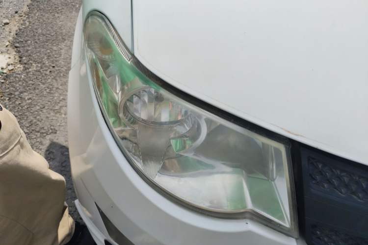 Used Wuling Hongguang 2014 1.2L Base Model China IV Right Front Headlight