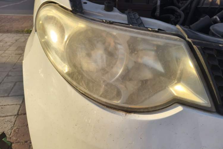 Used Wuling Hongguang 2014 1.2L Base Model China IV Right Front Headlight