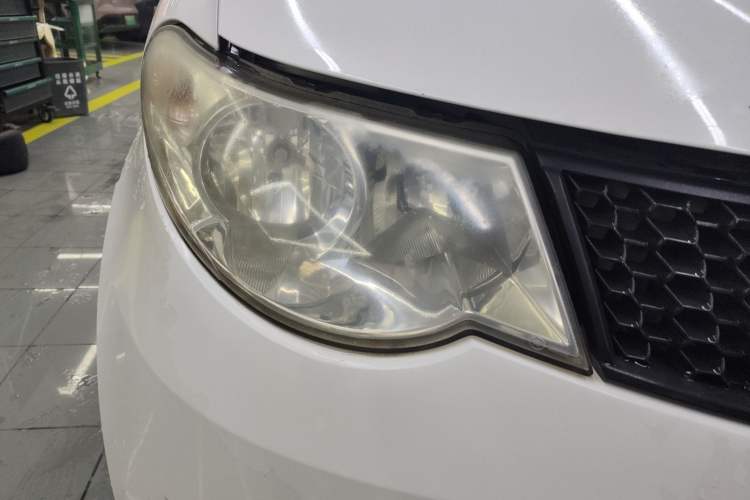 Used Wuling Hongguang 2014 1.2L Base Model China IV Right Front Headlight