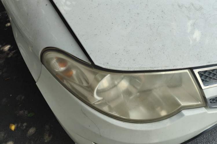 Used Wuling Hongguang 2014 1.5L S Comfort Model Right Front Headlight