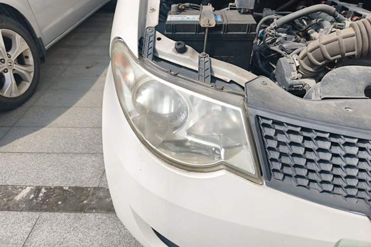 Used Wuling Hongguang 2014 1.5L Base Version Right Front Headlight