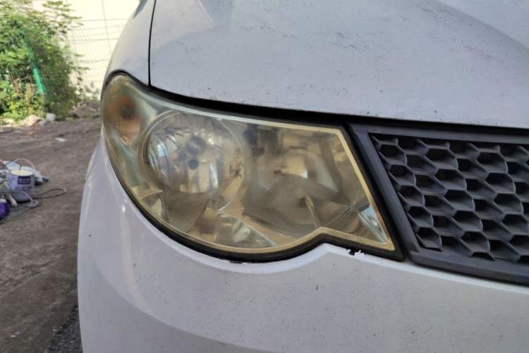Used Wuling Hongguang 2014 1.5L Base Version Right Front Headlight