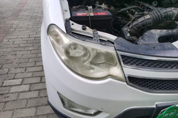 Used Wuling Hongguang 2014 1.5L S Comfort Model Right Front Headlight