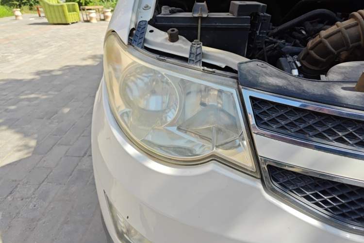 Used Wuling Hongguang 2014 1.5L S Comfort Model Right Front Headlight