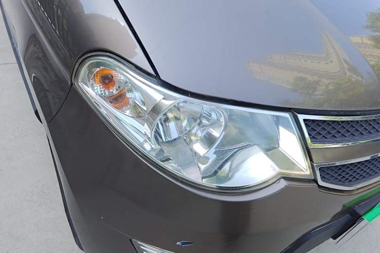 Used Wuling Hongguang 2014 1.5L S Comfort Model Right Front Headlight