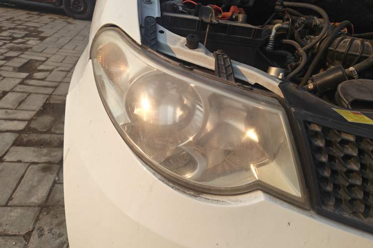 Used Wuling Hongguang 2014 1.2L Base Model China IV Right Front Headlight