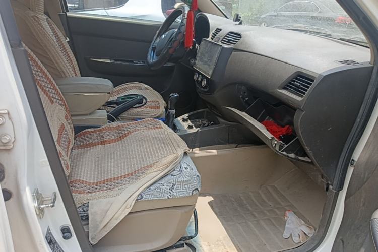 Used Wuling Hongguang 2014 1.5L S Standard Version Right Front Seat
