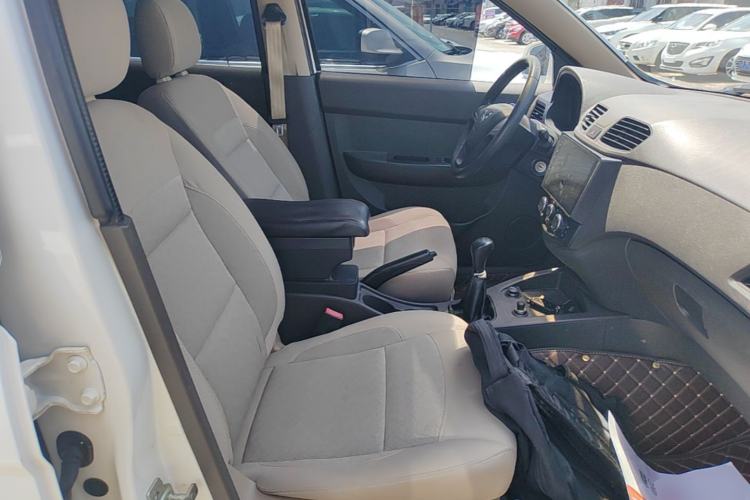 Used Wuling Hongguang 2014 1.5L S Standard Version Right Front Seat