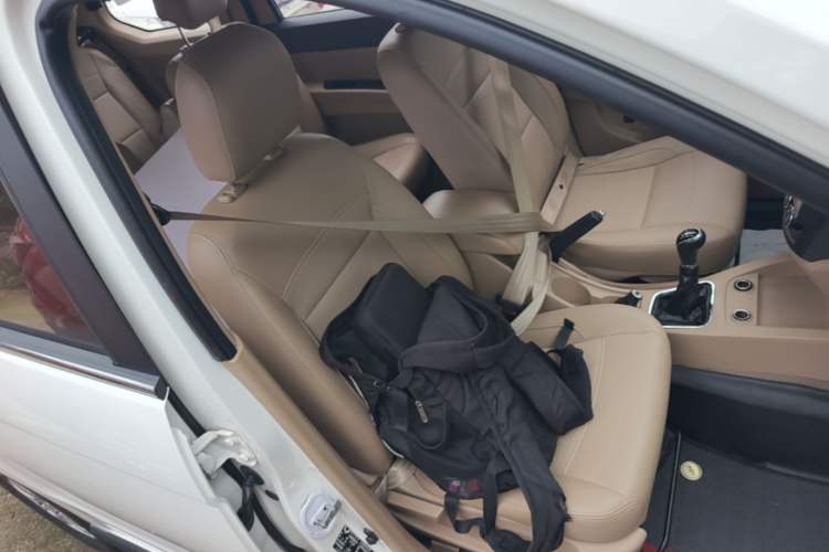 Used Wuling Hongguang 2014 1.5L S Comfort Model Right Front Seat
