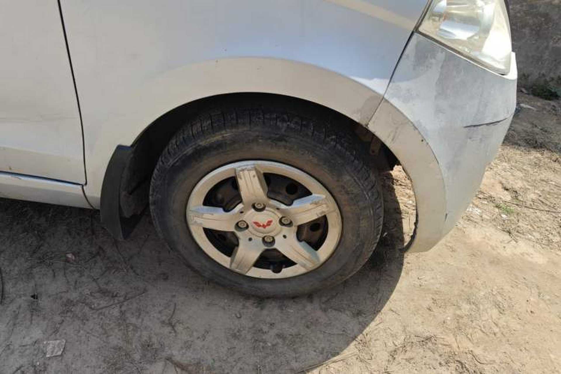 Used Wuling Hongguang 2014 1.2L Base Model China IV Right Front Wheel Hub