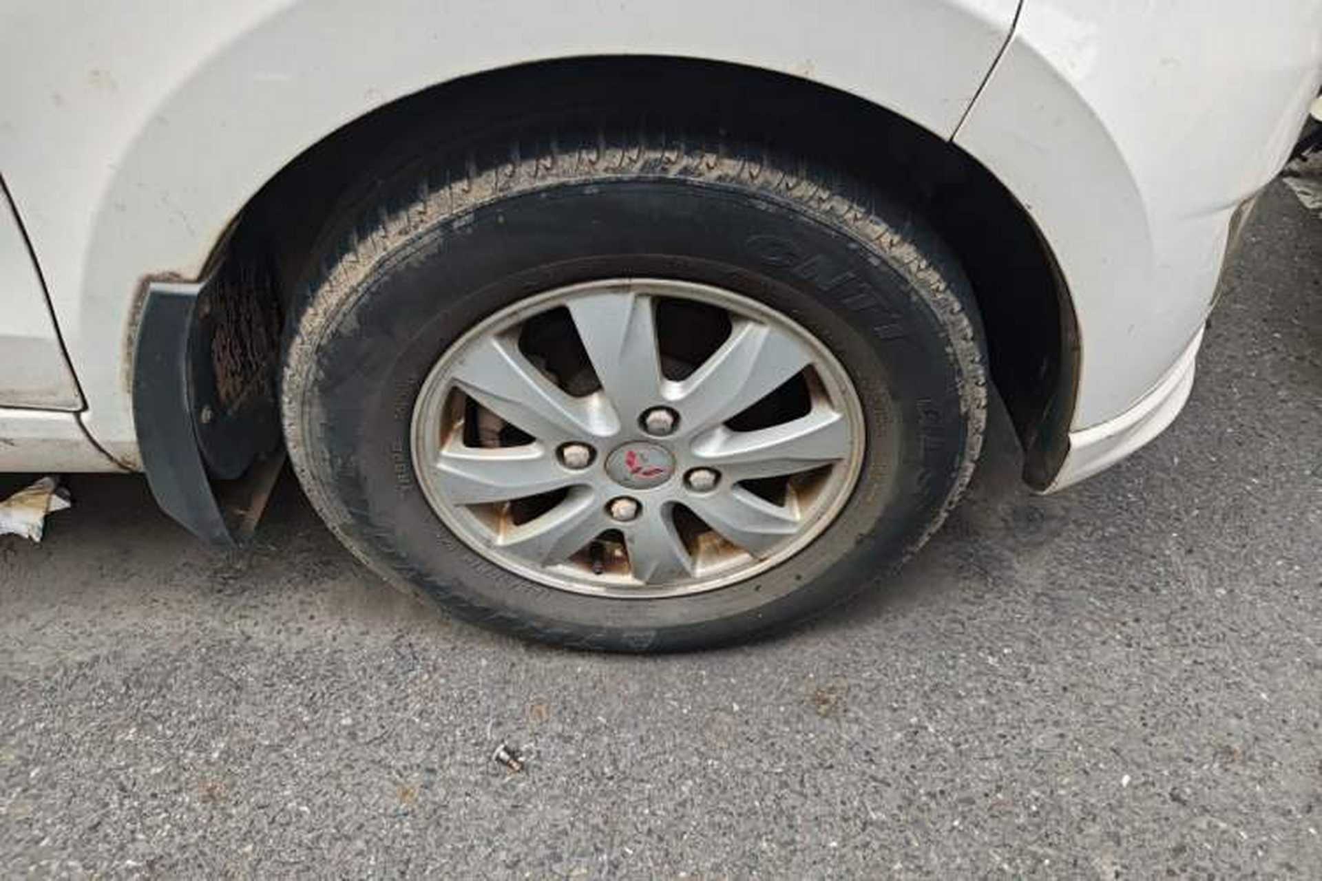 Used Wuling Hongguang 2014 1.2L S Standard Version China IV Standard Right Front Wheel Hub