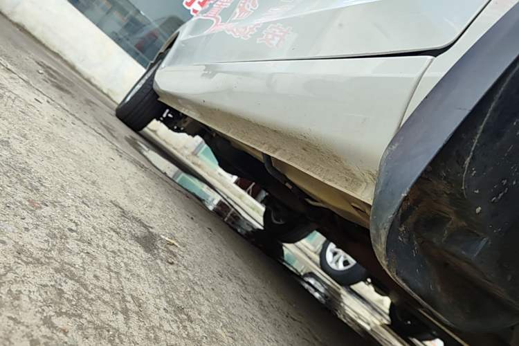 Used Wuling Hongguang 2014 1.5L S Standard Version Right Side Sill
