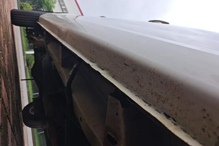 Used Wuling Hongguang 2014 1.5L S Standard Version Right Side Sill