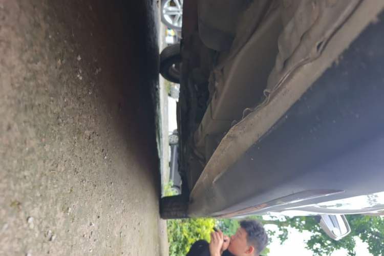 Used Wuling Hongguang 2014 1.5L S Comfort Model Right Side Sill