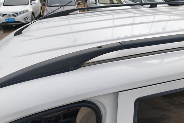 Used Wuling Hongguang 2014 1.5L S Standard Version Roof